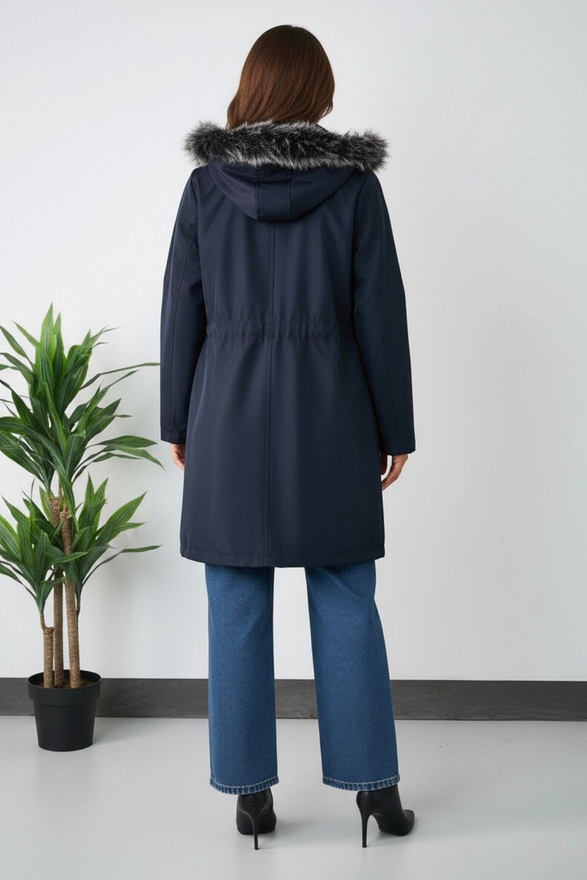 Yeni Sezon Kadın Kürk Kapüşonlu Astarlı Mont KS2562