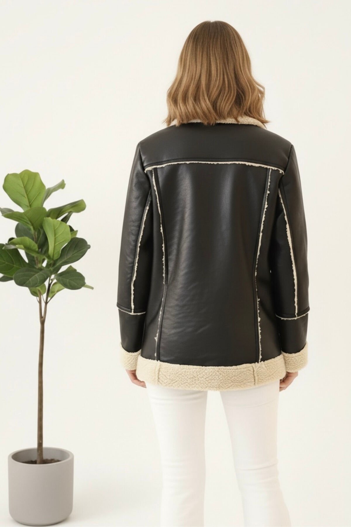 İçi Peluş Astarlı Deri Yeni Sezon Kadın Mont KS2564