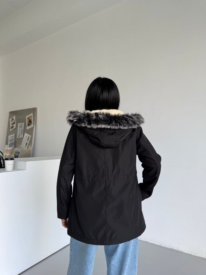 Bondik İçi Kürklü Kapüşonlu Mont siyah - XL