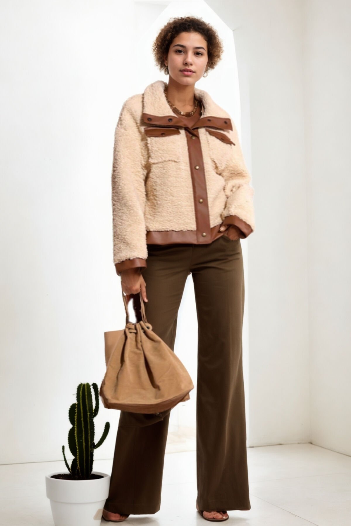 Suni Deri Kuzu Kıvırcık Kısa Mont Bej - 38