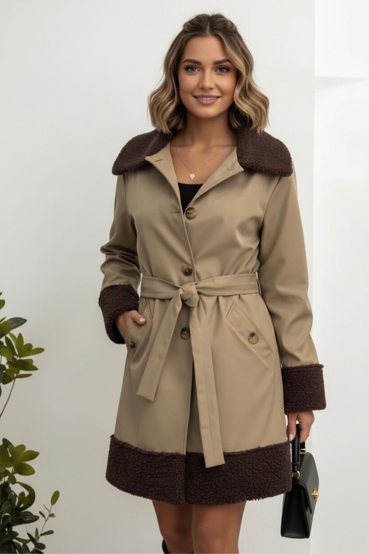 Kürk Yakalı Bondit Kumaş Trençkot