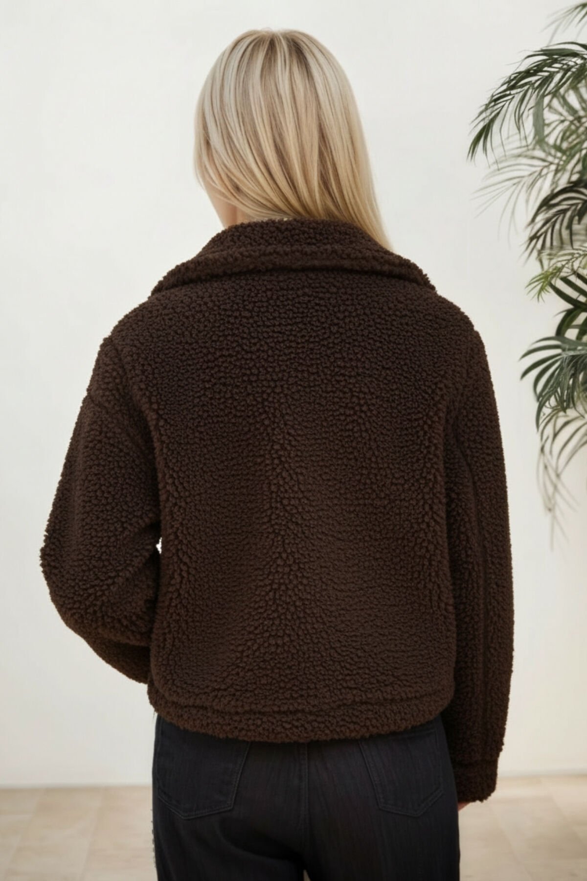 Peluş Düğmeli Geniş Yakalı Mont KS2543