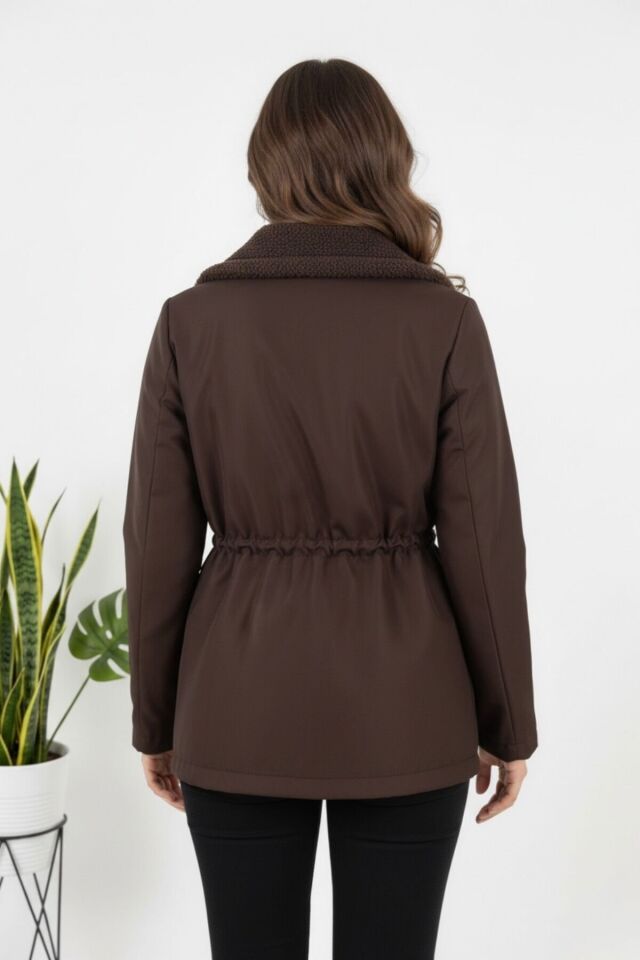 Yeni Sezon Önü Peluş Detaylı Kadın Düğmeli Mont KS2572 L - Kahverengi