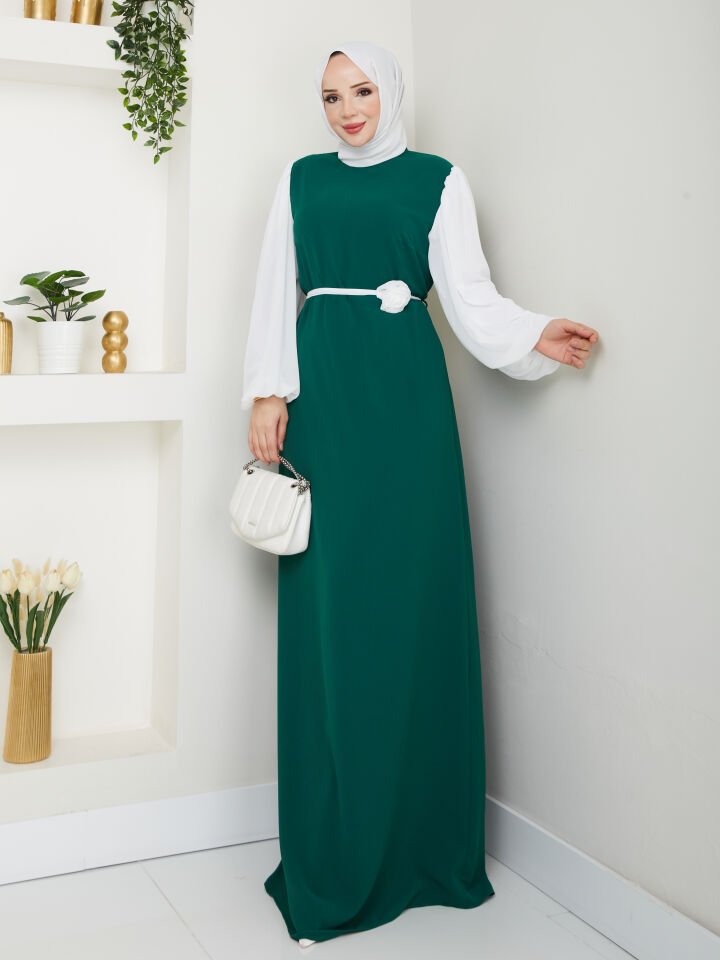 Gül Kemerli Kolları Şifon Abiye Elbise YZ2502 46 - Zümrüt Yeşili