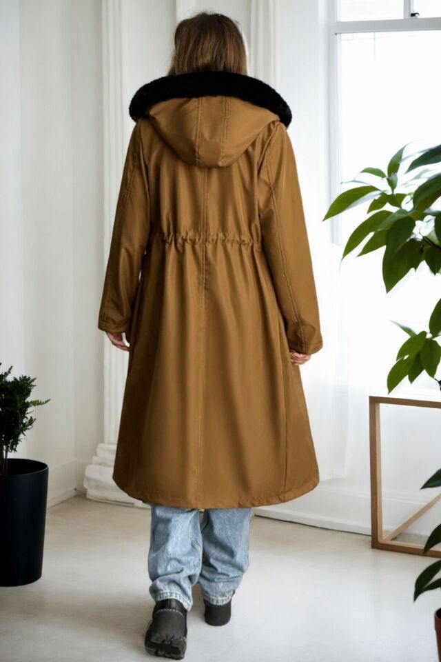 Uzun İçi Kürk Astarlı Bondit Kapüşonlu Kaban Taba KS2523 S - Taba