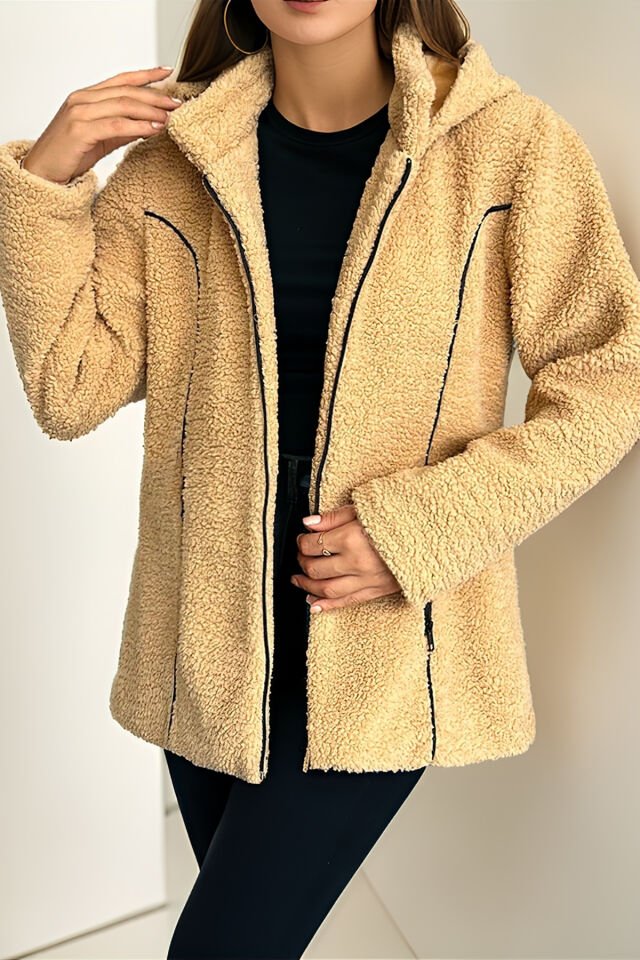 Kuzu Kıvırcık Kapüşonlu Deri Biyeli Mont Camel - 44